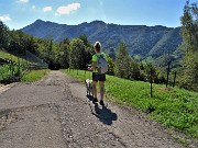 60 Agganciata la stradetta che seguiamo fino a Carnito (500 m)